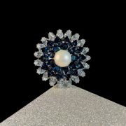 Elegant multi-layered floral brooch